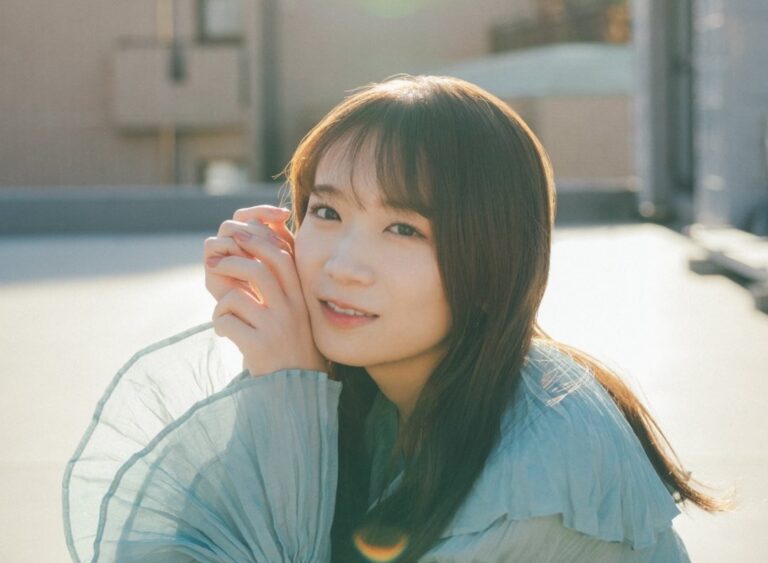 秋元真夏の年収が急上昇？最新収入と過去の推移を徹底解説！