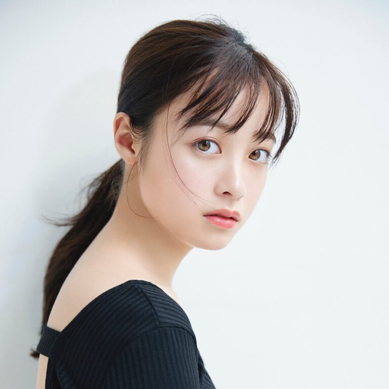 橋本環奈の年収がついに7億円超？2024年収入の内訳を徹底解説！