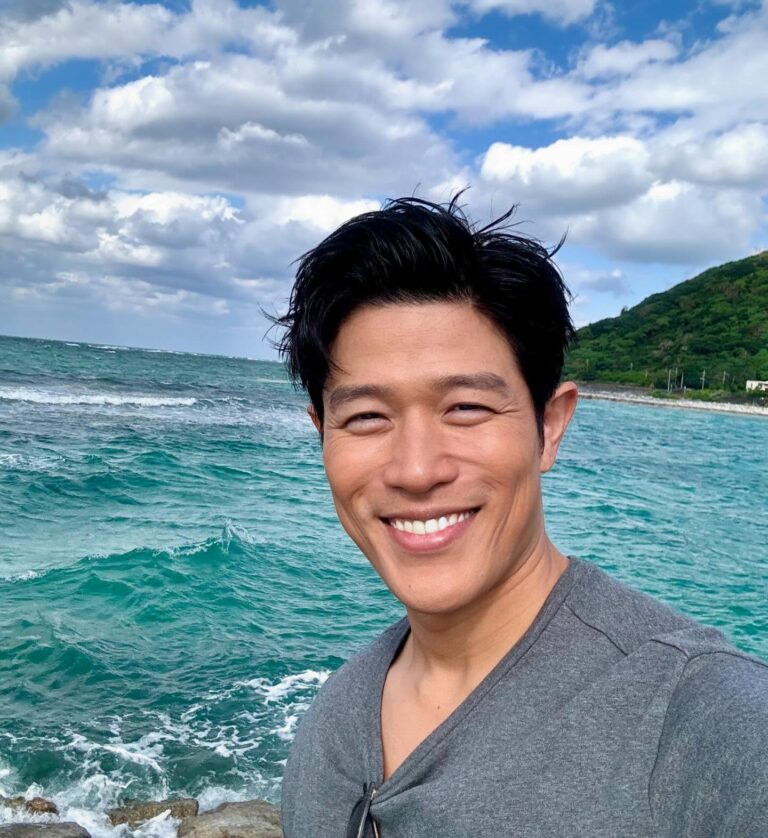 鈴木亮平の妻は誰？年齢や馴れ初めと娘との関係も紹介！