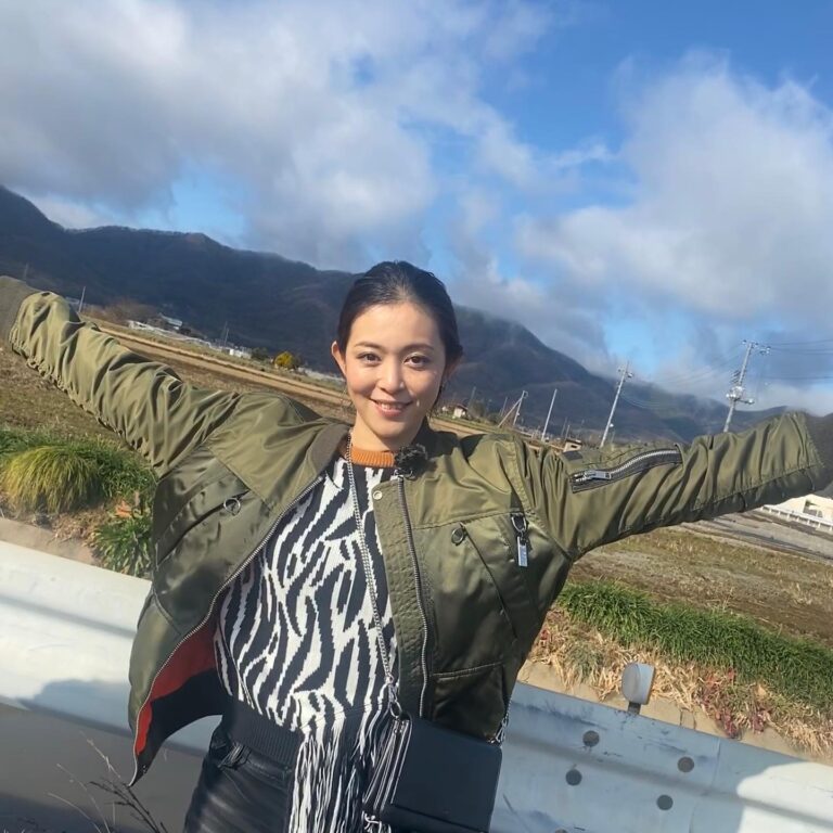 岩佐真悠子の引退理由が話題！元カレや交友関係との関係性！